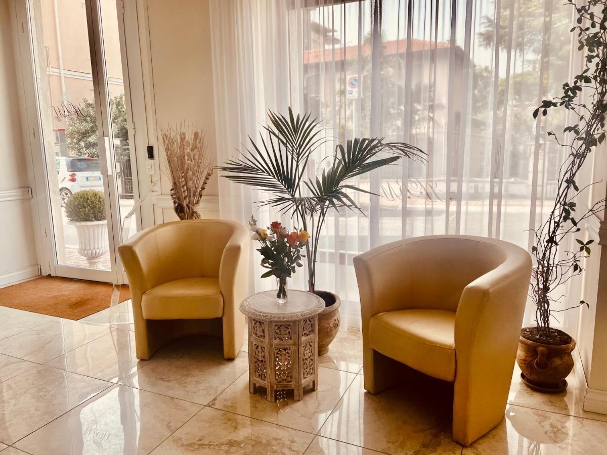 Hotel Regina Margherita 博尔迪盖拉 外观 照片